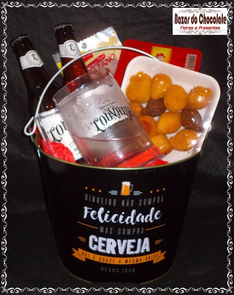 b1-Balde com Caneco e Cervejas Louvada e Petiscos