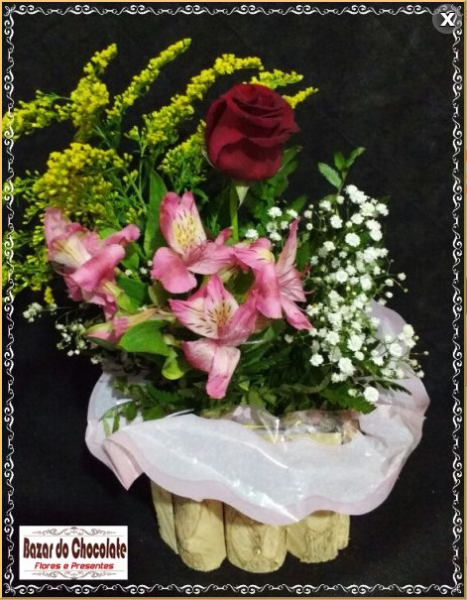a-Arranjo de Flores com 1 Rosa Rustico - R$ 45,00