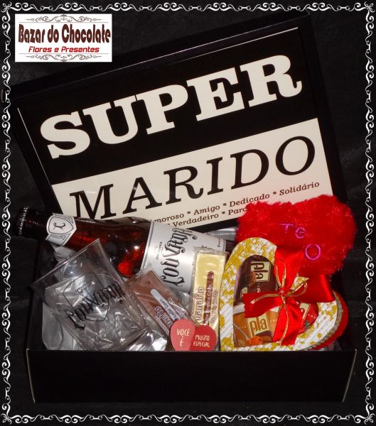 c-Caixa Marido com Copo e Cerveja Louvada e Chocolates
