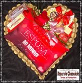 c-Coração Rústico Esposa Almofadinha e Chocolates