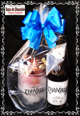 1-Caneca Cerveja Louvada e Trufas da Cacau Show