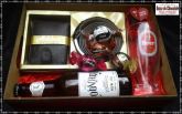 f-kit Especial com Cinto Carteira Cerveja Louvada e Copo e Trufas da Cacau Show