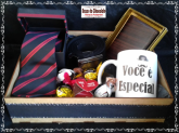 f-Caixa Você é Especial Cinto Carteira Gravata Caneca e Trufas da Cacau Show