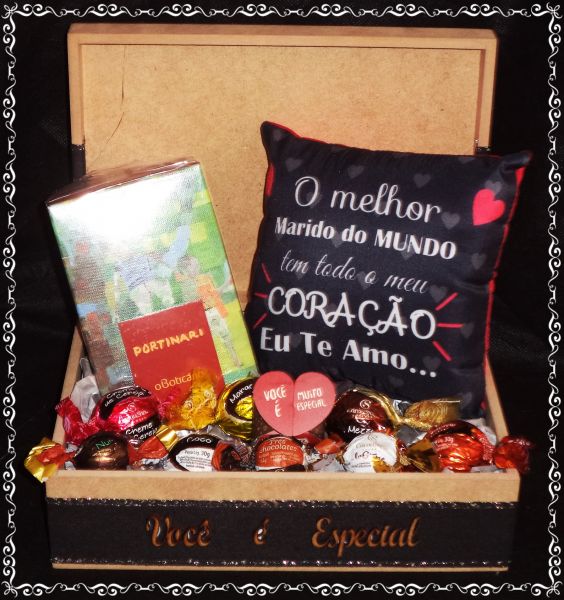 e-Baú Marido com Colônia Portinari Almofadinha e Trufas da Cacau Show