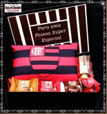 b-Caixa Pessoa Especial Flamengo com Chocolates da Cacau Show