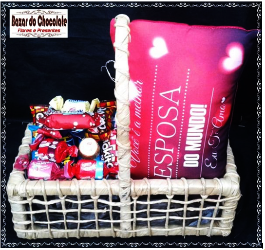 b-Cestinha Esposa ou Namorada com Chocolates da Nestlê