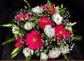 a3-Arranjo de mesa com Gérberas e Lisianthus