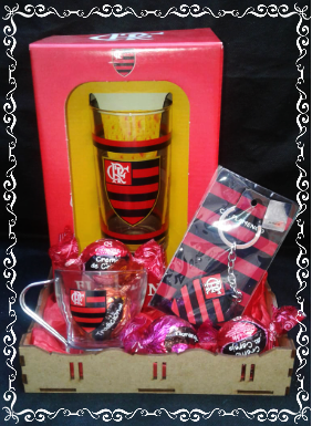 b-Kit Flamengo Copo e Trufas da Cacau Show