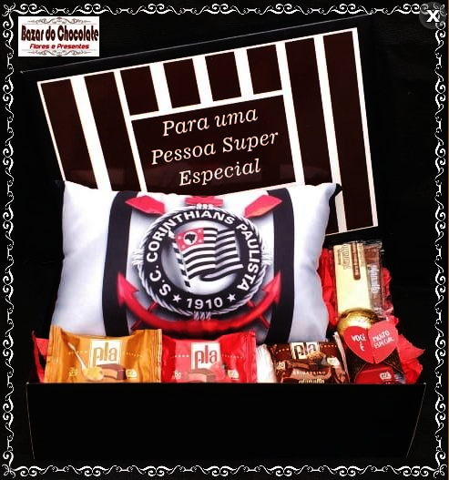 a-Caixa Pessoa Especial Corinthians Almofadinha e Chocolates