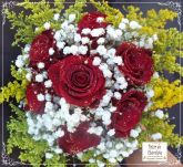 a1-Buquê de Noiva 07 rosas vermelhas com tango