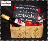 a1-Cachepô Rústico Marido com Vinho e Chocolates